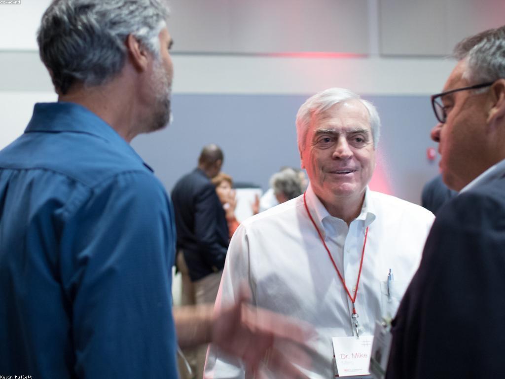 អត្ថបទសម្តែង៖ ការបង្ហាញនូវគំនិតនិងអារម្មណ៍